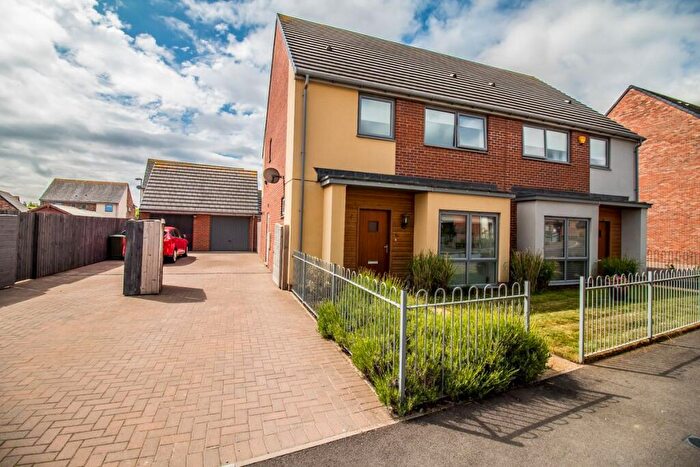 4 Bedroom Semi-Detached House For Sale In Whitworth Park Drive, Elba Park, Houghton Le Spring, DH4