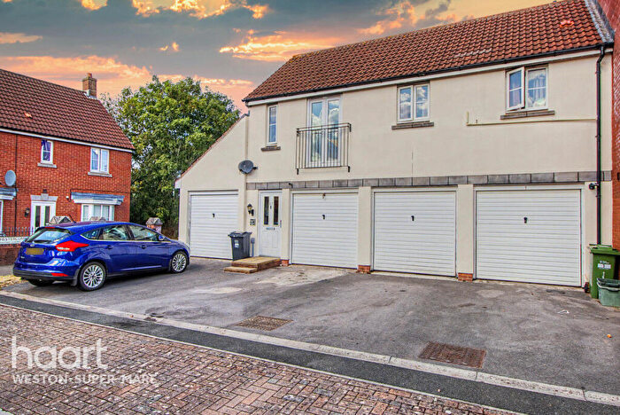 2 Bedroom Coach House For Sale In Hestercombe Close, Weston-Super-Mare, BS24