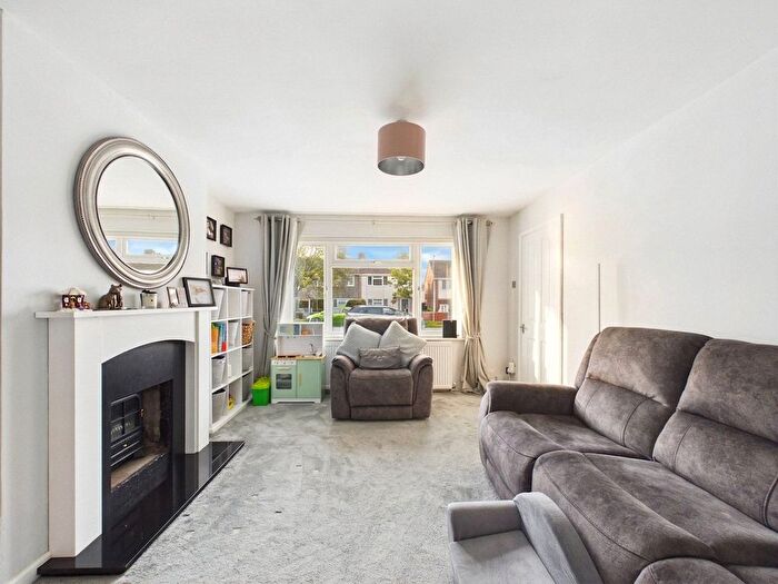 3 Bedroom End Terrace House For Sale In Deerswood, Kingswood, Bristol, BS15