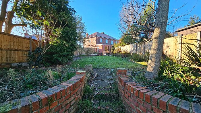 3 Bedroom Semi-detached House For Sale In Rectory Road, Deal, CT14