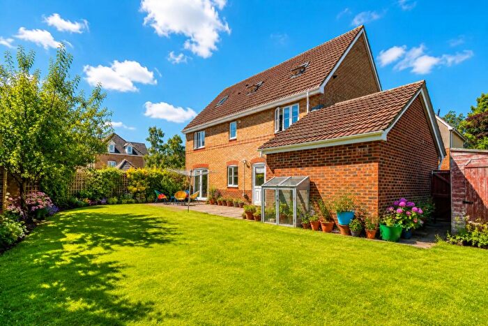 6 Bedroom Detached House For Sale In Sunderland Gardens, Newbury, Berkshire, RG14
