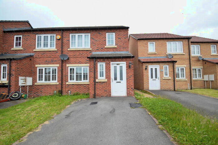 3 Bedroom Semi-Detached House To Rent In Askrigg Close, Consett, DH8