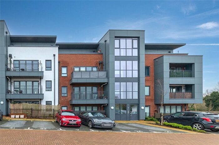 2 Bedroom Apartment For Sale In Coral Link, Redhouse Park, Milton Keynes, Buckinghamshire, MK14