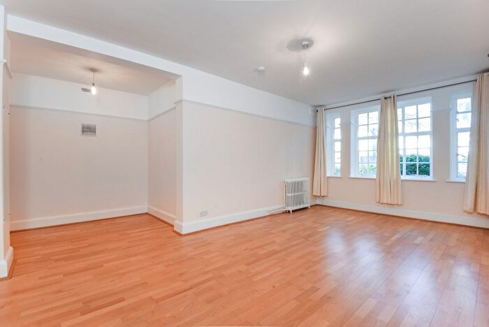 Studio To Rent In Howitt Road, Belsize Park, London, NW3