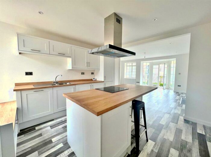 1 Bedroom Flat To Rent In The Steyne, Bognor Regis, West Sussex, PO21