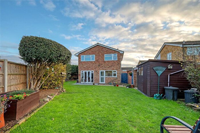 3 Bedroom Detached House For Sale In Mariners Court, Great Wakering, Southend-on-Sea, Essex, SS3