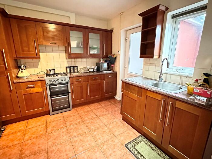 3 Bedroom House To Rent In Challender Avenue, Bristol, BS10