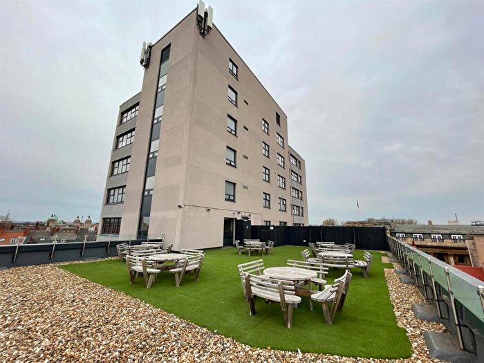 1 Bedroom Apartment To Rent In Essex House Manor Street Hull, HU1
