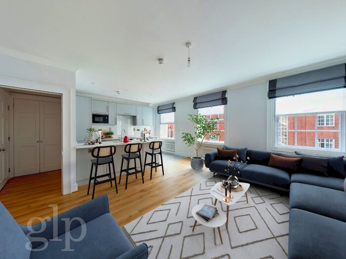 3 Bedroom Flat To Rent In Gower Street, London, WC1E