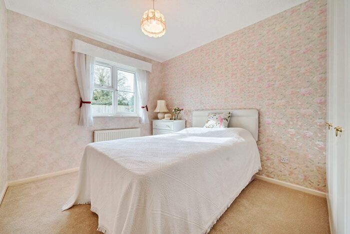 2 Bedroom Detached Bungalow For Sale In Nash Green, Staplegrove, Taunton, TA2