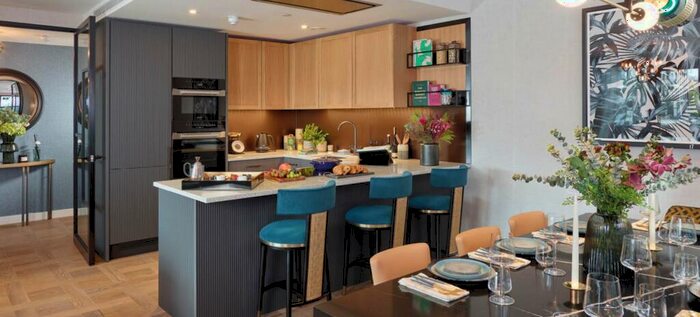 1 Bedroom Apartment For Sale In Saffron Gardens, London Dock, Virginia Street, London, E1W