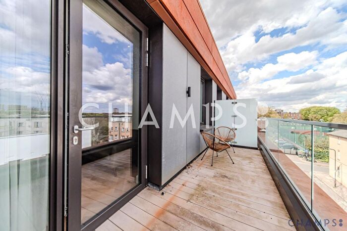 1 Bedroom Flat To Rent In Scawfell Street, Shoreditch, London, E2