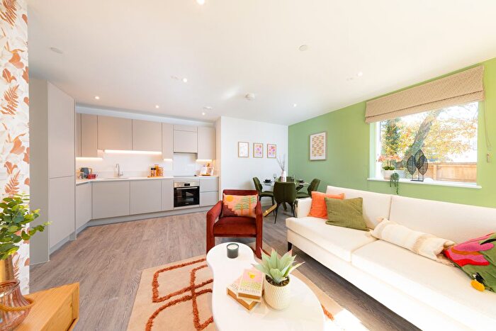 1 Bedroom Flat For Sale In Westhorpe Gardens, London, NW4