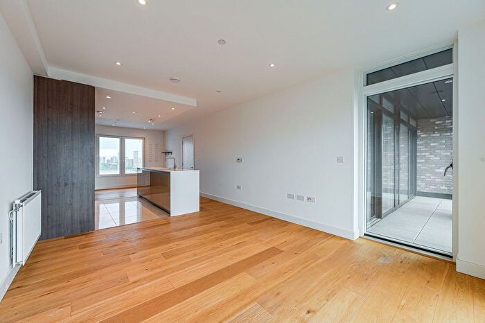2 Bedroom Flat For Sale In Rennie Street, Greenwich Millennium Village, London, SE10