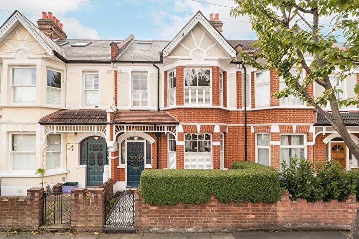 4 Bedroom Terraced House For Sale In Seely Road, Tooting, SW17
