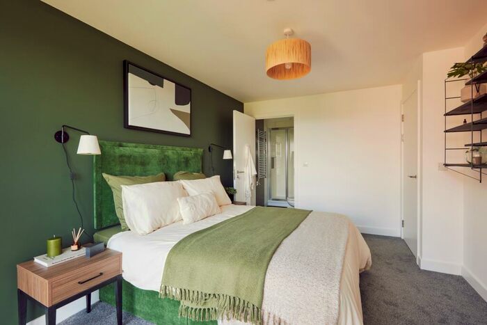 3 Bedroom Apartment To Rent In The Exchange, Whitehall, Leeds, West Yorkshire, LS12