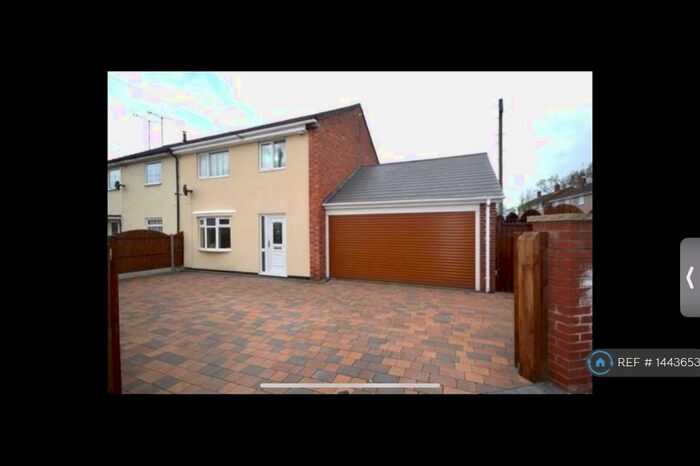 3 Bedroom Semi-Detached House To Rent In Humphrey Davy Road, Bedworth, CV12