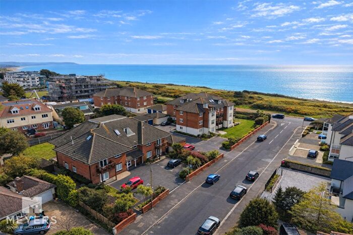 2 Bedroom Flat For Sale In Penrith Road, Bournemouth, BH5