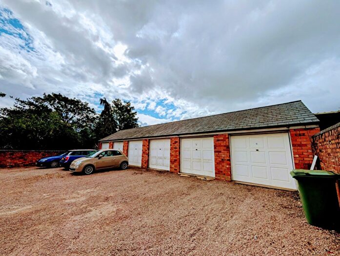 Parking To Rent In Double Garage, Bromyard Road, Worcester, WR2