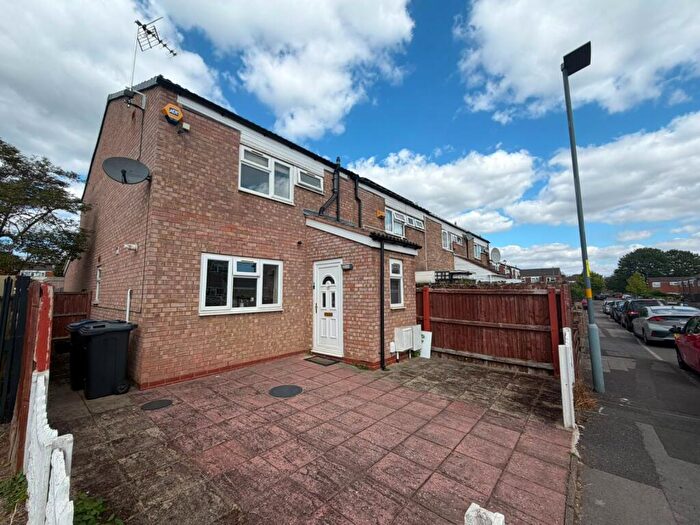 3 Bedroom Flat To Rent In Johnson Street, Birmingham, West Midlands, B7