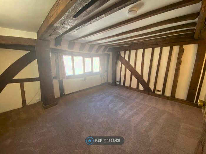 4 Bedroom Flat To Rent In Jevington House, East Grinstead, RH19