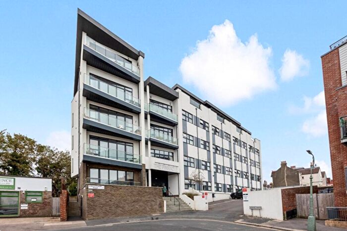 1 Bedroom Flat For Sale In School Road, Hove, BN3