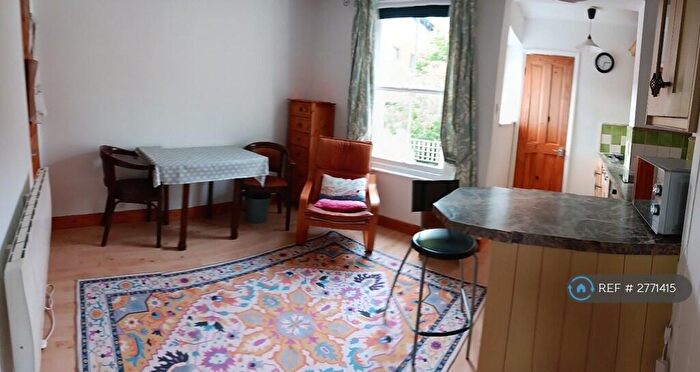 2 Bedroom Flat To Rent In Dover Street, Canterbury, CT1