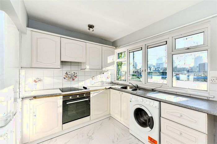 3 Bedroom Flat To Rent In Goswell Road, London, EC1V