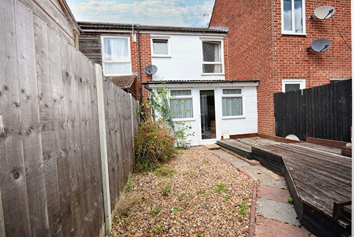 2 Bedroom Terraced House For Sale In Baileys Field, Ashford, TN23