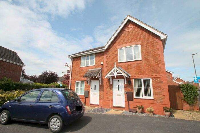 2 Bedroom Semi-Detached House To Rent In Vine Way, Stonehills, Tewkesbury, GL20