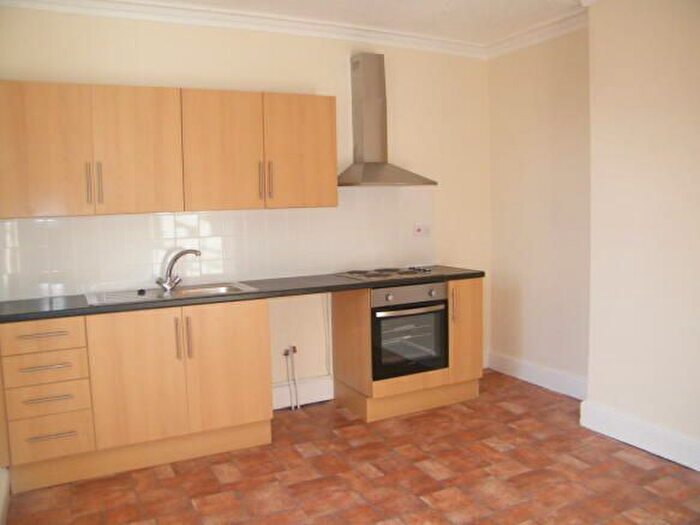 2 Bedroom Flat To Rent In Cross Green, Formby, Liverpool, L37