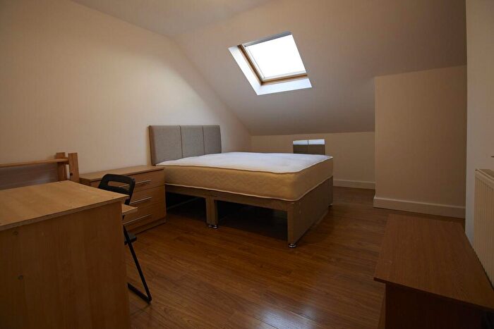 4 Bedroom House To Rent In Eastleigh Road, Leicester, LE3