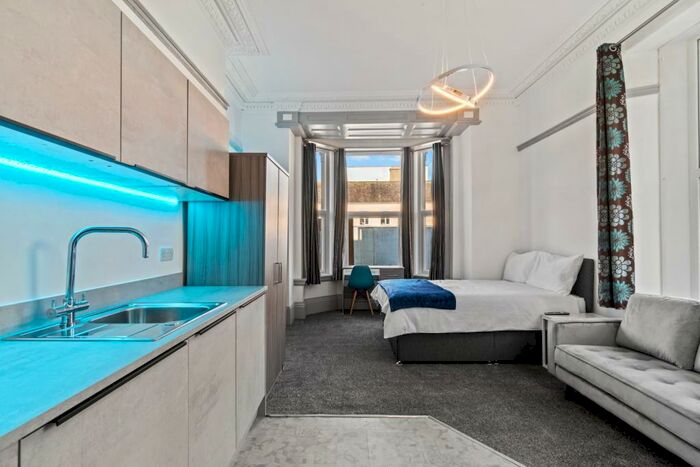 1 Bedroom Flat To Rent In Bedford Villas, Plymouth, Devon, Pl, PL4