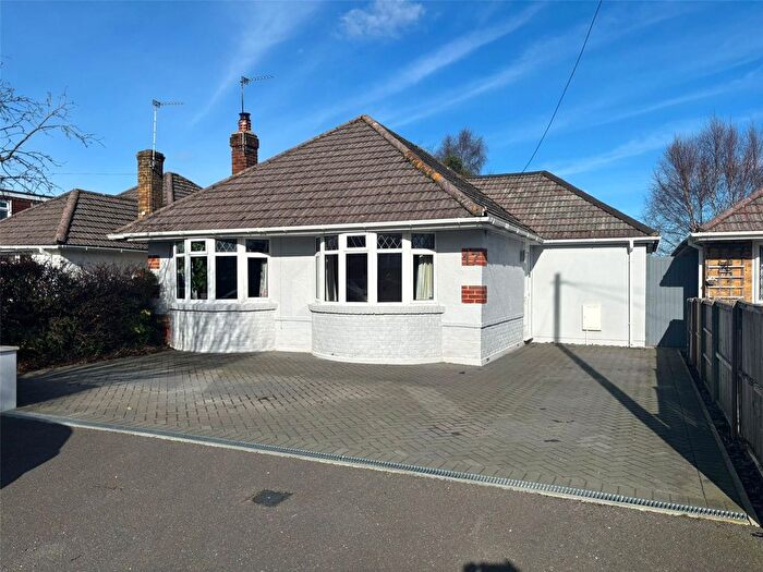 2 Bedroom Bungalow For Sale In Milford Drive, Bear Cross, Bournemouth, Dorset, BH11