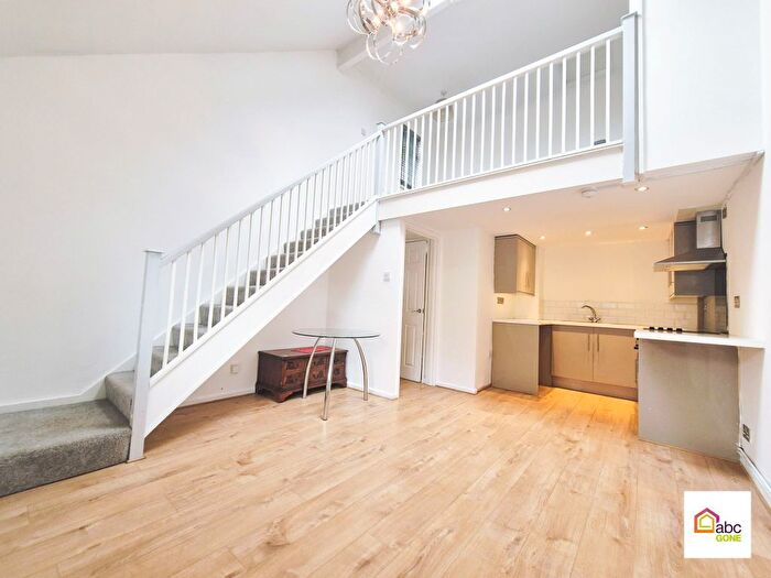 1 Bedroom Terraced House To Rent In Vermeer Ride, Chelmsford, CM1