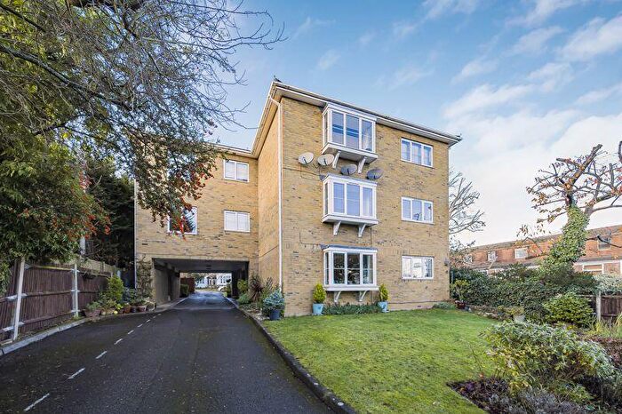 2 Bedroom Flat For Sale In Carlton Road, Sidcup, DA14