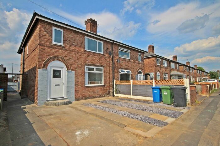 4 Bedroom Semi-Detached House To Rent In Morris Avenue, Warrington, WA4