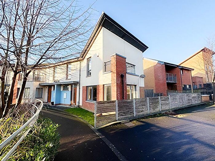 3 Bedroom End Of Terrace House For Sale In Lamerton Avenue, Walker, Newcastle Upon Tyne, NE6