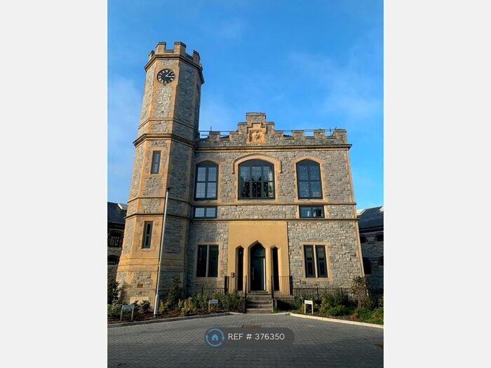 2 Bedroom Flat To Rent In Governors Walk, Portsmouth, PO3