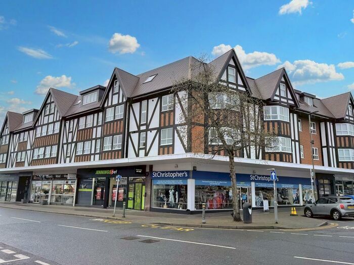 2 Bedroom Flat To Rent In Station Square, Petts Wood, Orpington, BR5