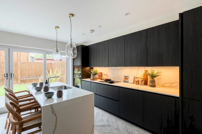 3 Bedroom Terraced House For Sale In Polo Mews, The Gallop, South Croydon, CR2