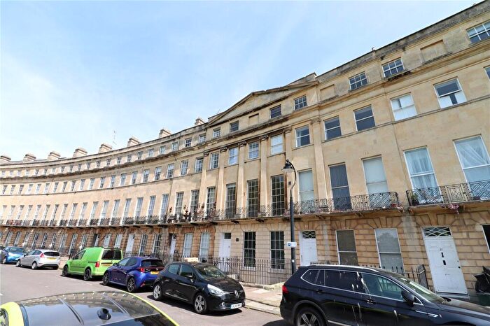 2 Bedroom Apartment For Sale In Norfolk Crescent, Bath, BA1