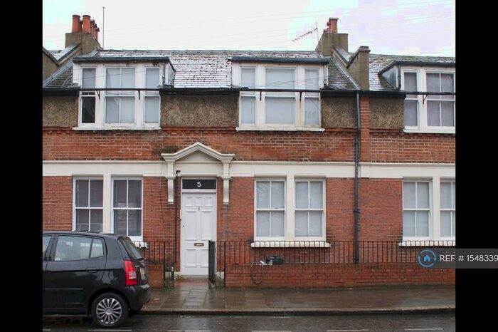 1 Bedroom Flat To Rent In Hackney, London, E9