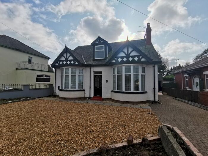 3 Bedroom Detached House To Rent In St Walburgas Road, Blackpool, FY3