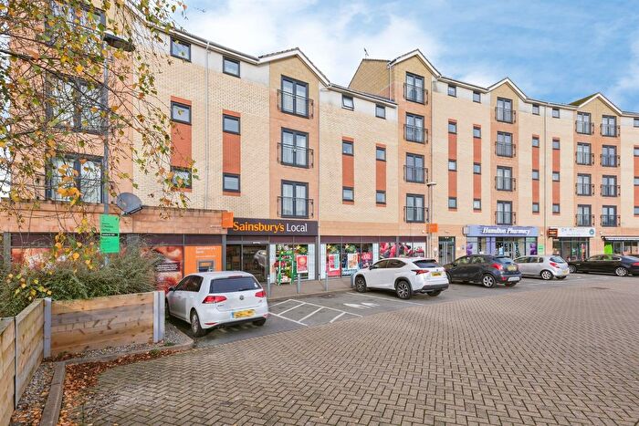 2 Bedroom Flat For Sale In Sandhills Avenue, Hamilton, Leicester, LE5