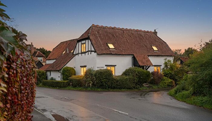 4 Bedroom Detached House For Sale In Station Road, Haddenham, Aylesbury, Buckinghamshire, HP17