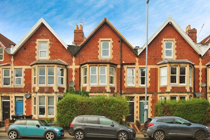 2 Bedroom Flat To Rent In Greville Road - Southville, BS3