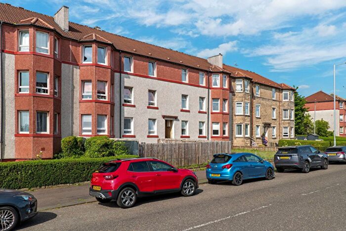 3 Bedroom Flat For Sale In Broomknowes Road, Glasgow, G21
