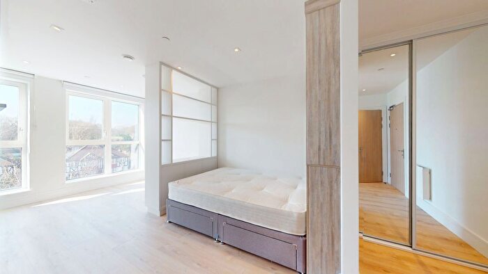 Studio To Rent In Beverley Way, New Malden, SW20