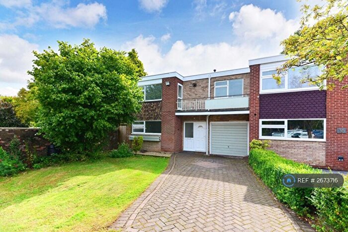 4 Bedroom Terraced House To Rent In Cockthorpe Close, Birmingham, B17